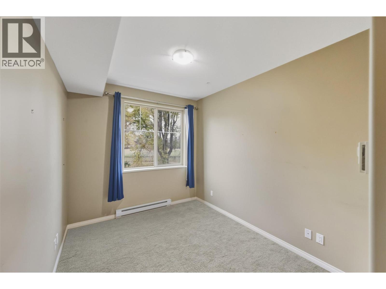 921 Spillway Road Unit# 105A, Oliver