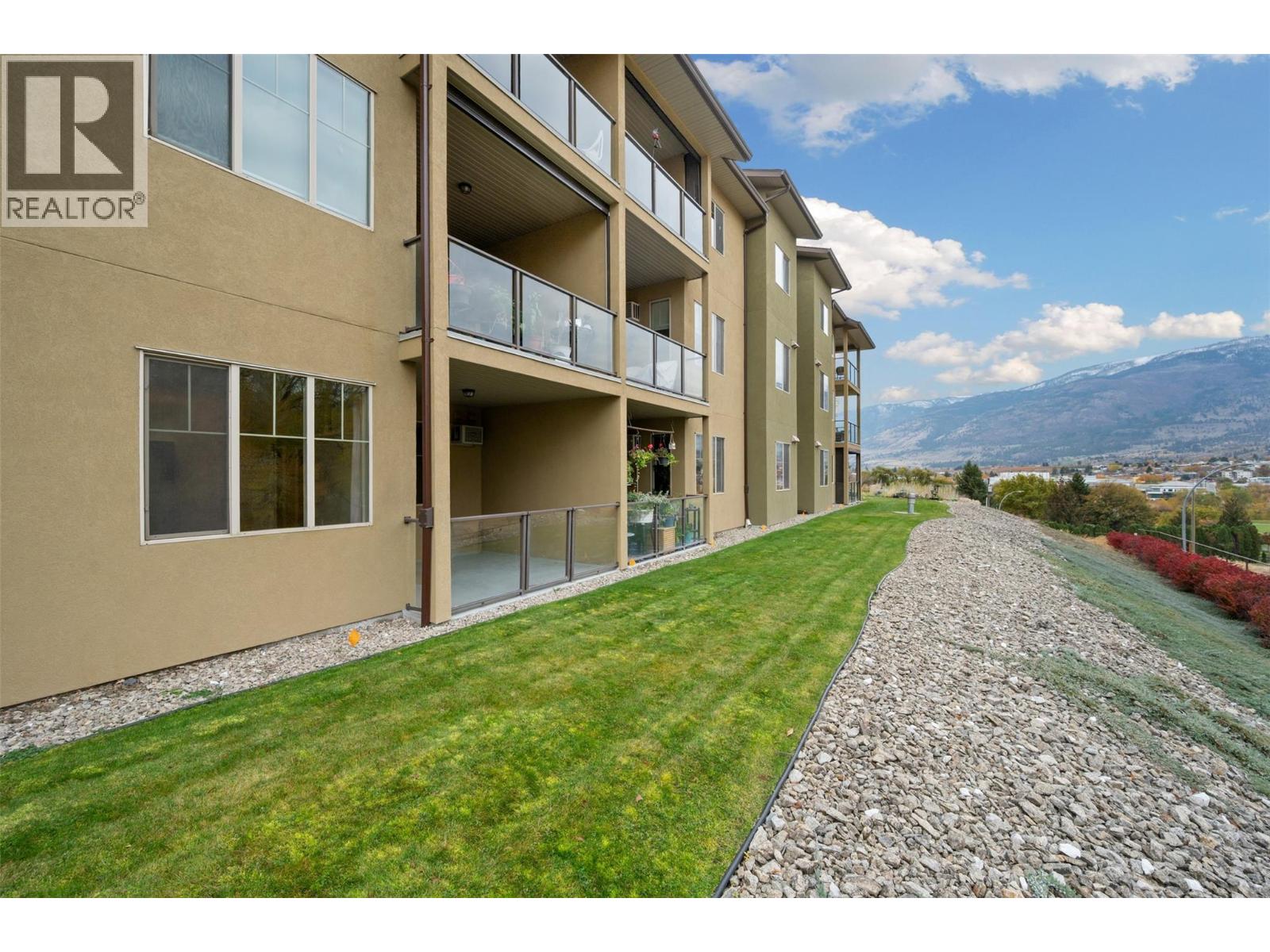 921 Spillway Road Unit# 105A, Oliver