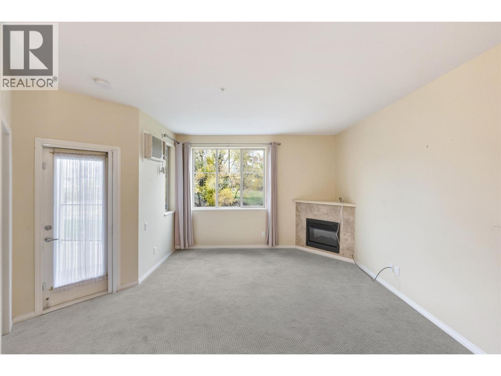 921 Spillway Road Unit# 105A, Oliver