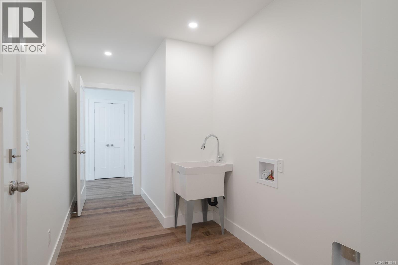 8 3774 12th Ave, Port Alberni