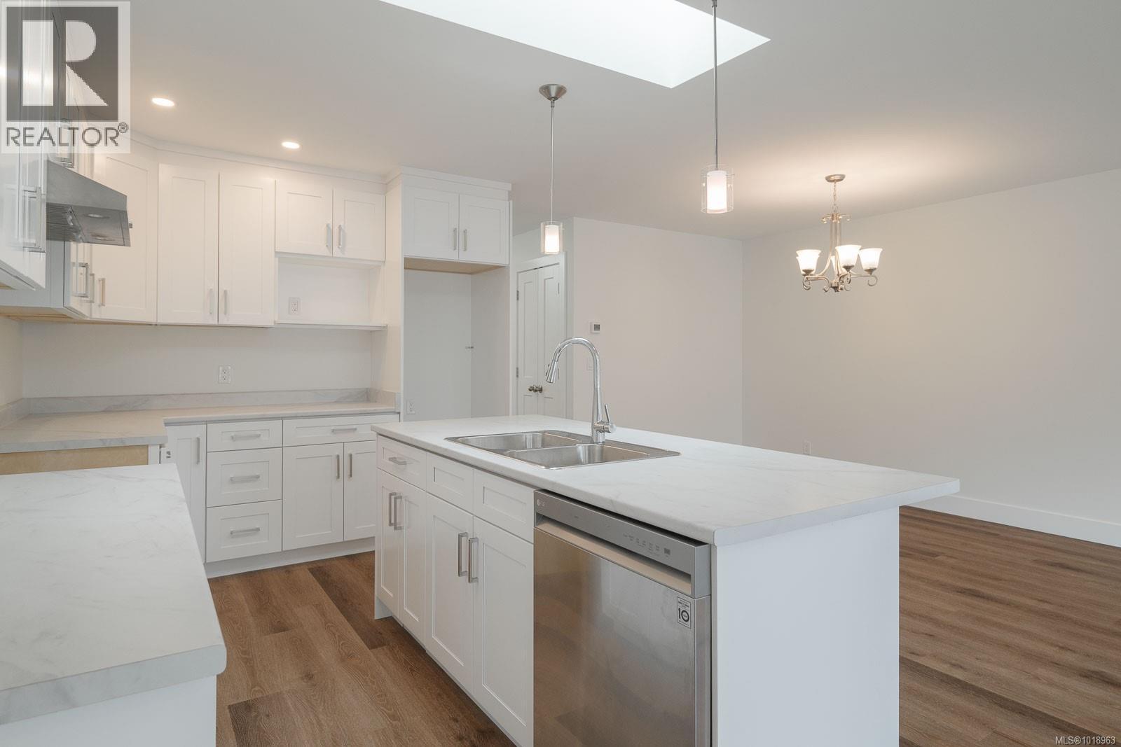 8 3774 12th Ave, Port Alberni