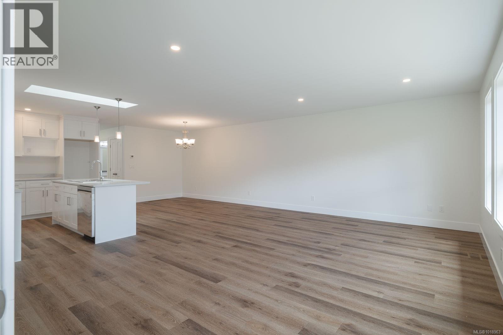 8 3774 12th Ave, Port Alberni