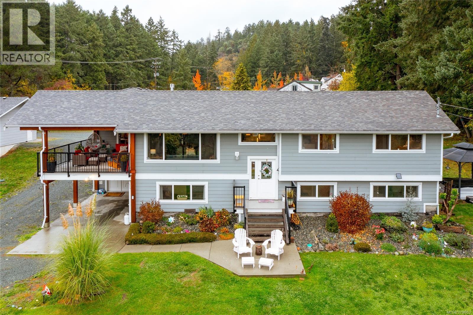 1597 Herd Rd, Duncan