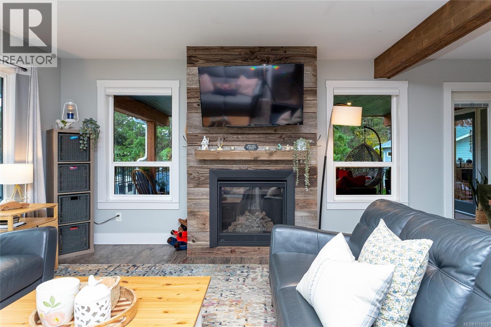 1597 Herd Rd, Duncan