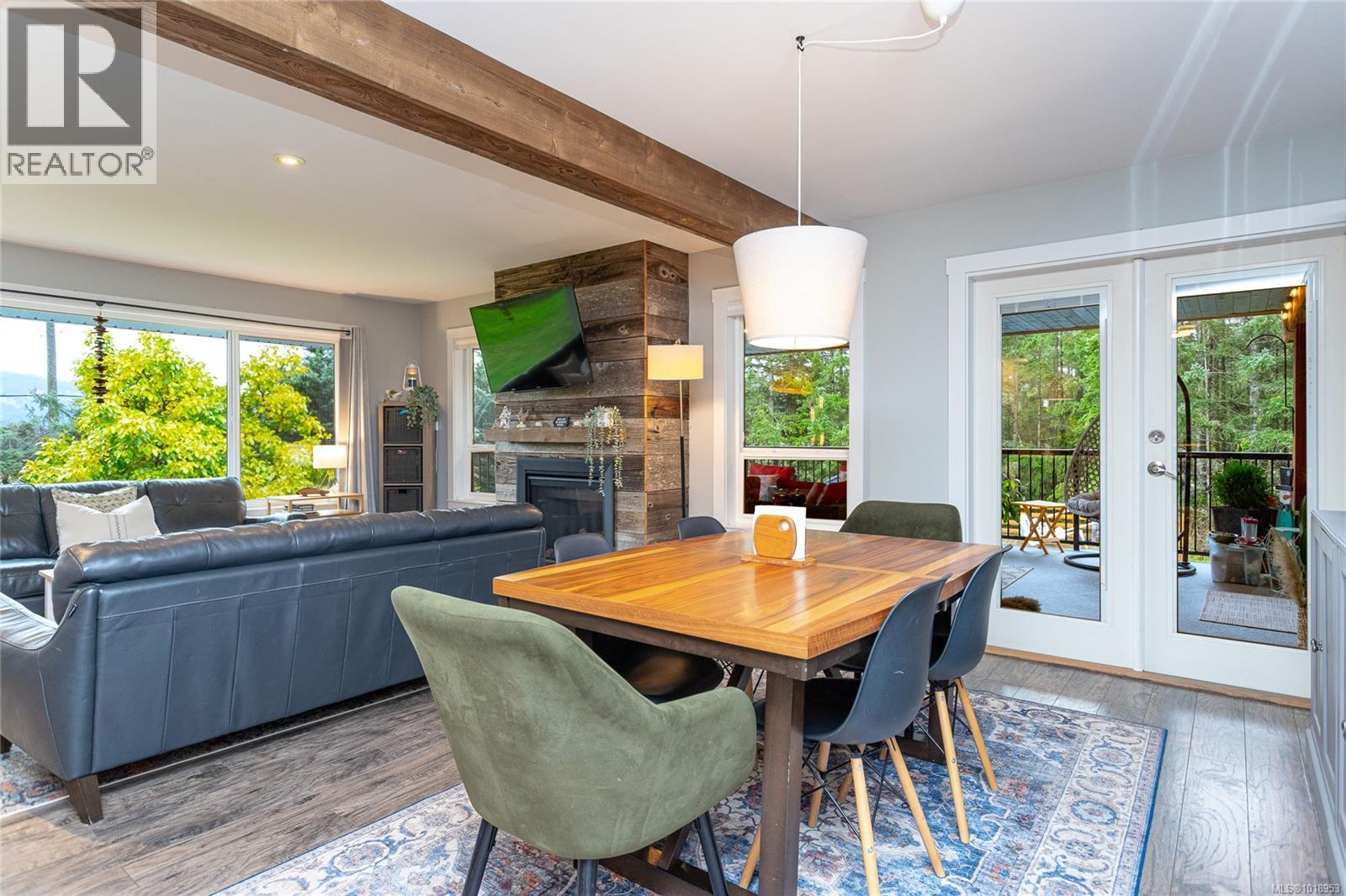 1597 Herd Rd, Duncan