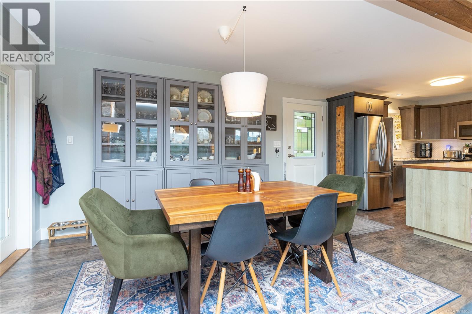 1597 Herd Rd, Duncan