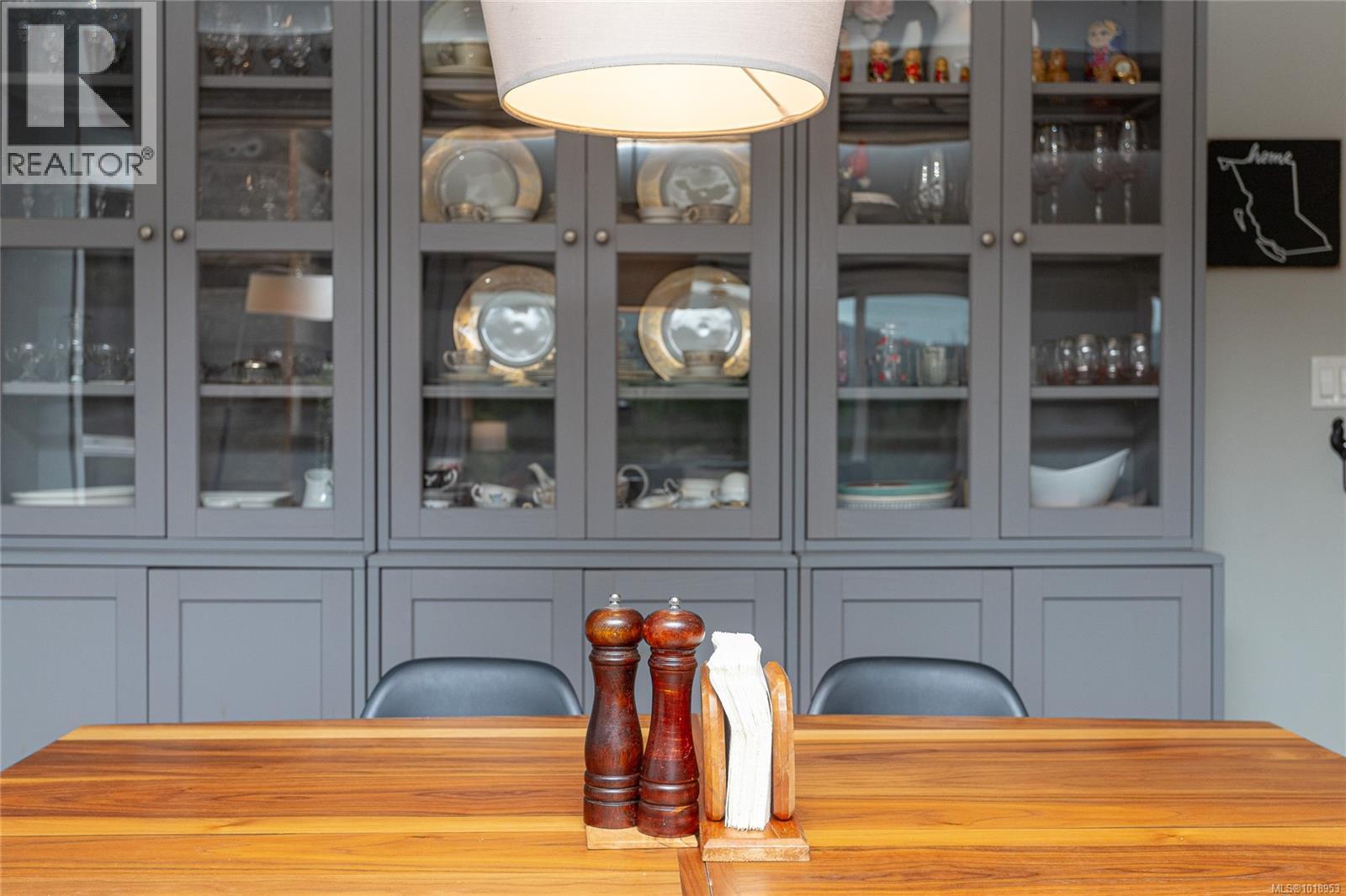 1597 Herd Rd, Duncan