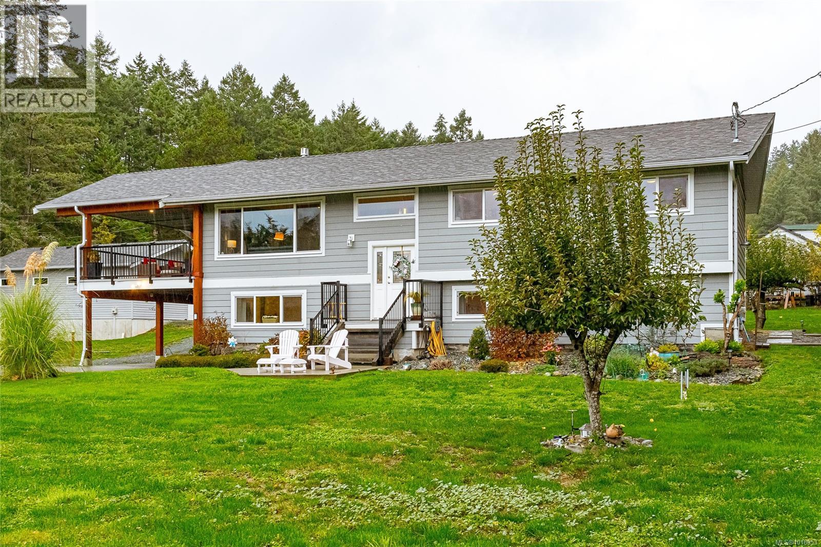 1597 Herd Rd, Duncan