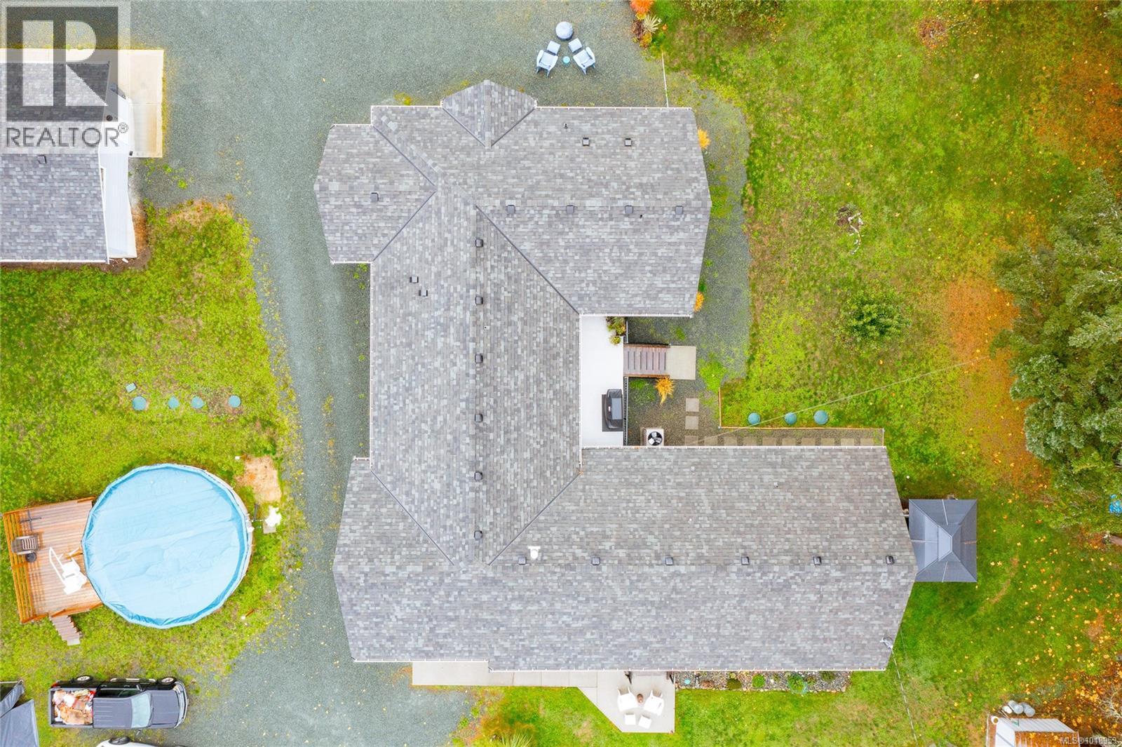 1597 Herd Rd, Duncan