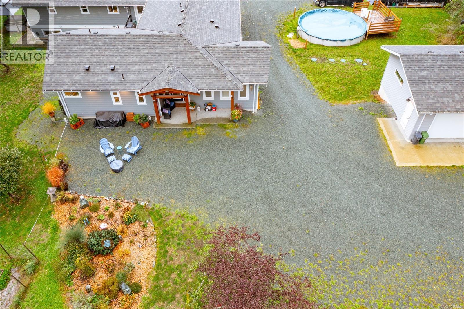 1597 Herd Rd, Duncan