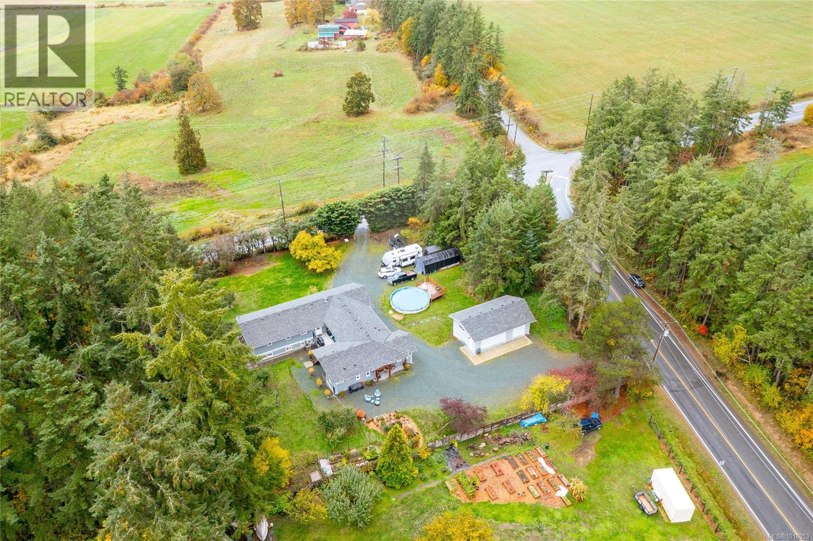 1597 Herd Rd, Duncan