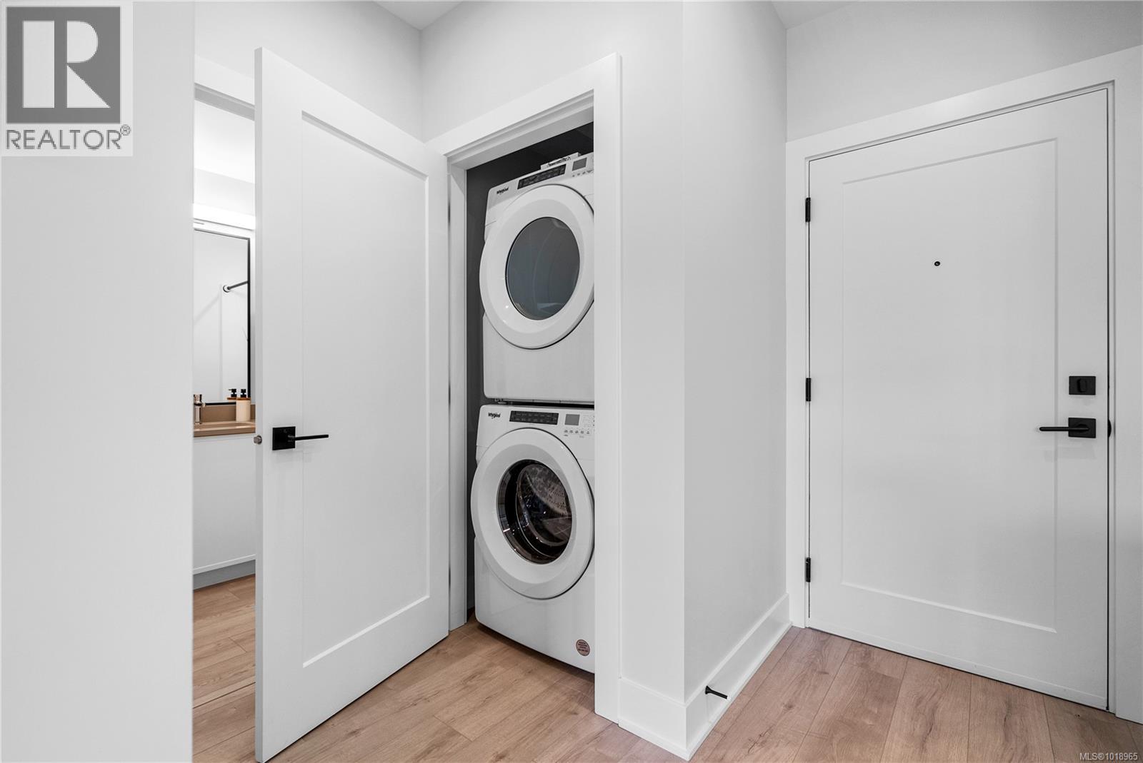 606 1371 Goldstream Ave, Langford