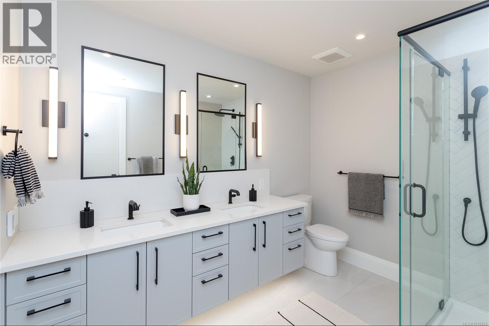 305 9818 Fourth Street, Sidney