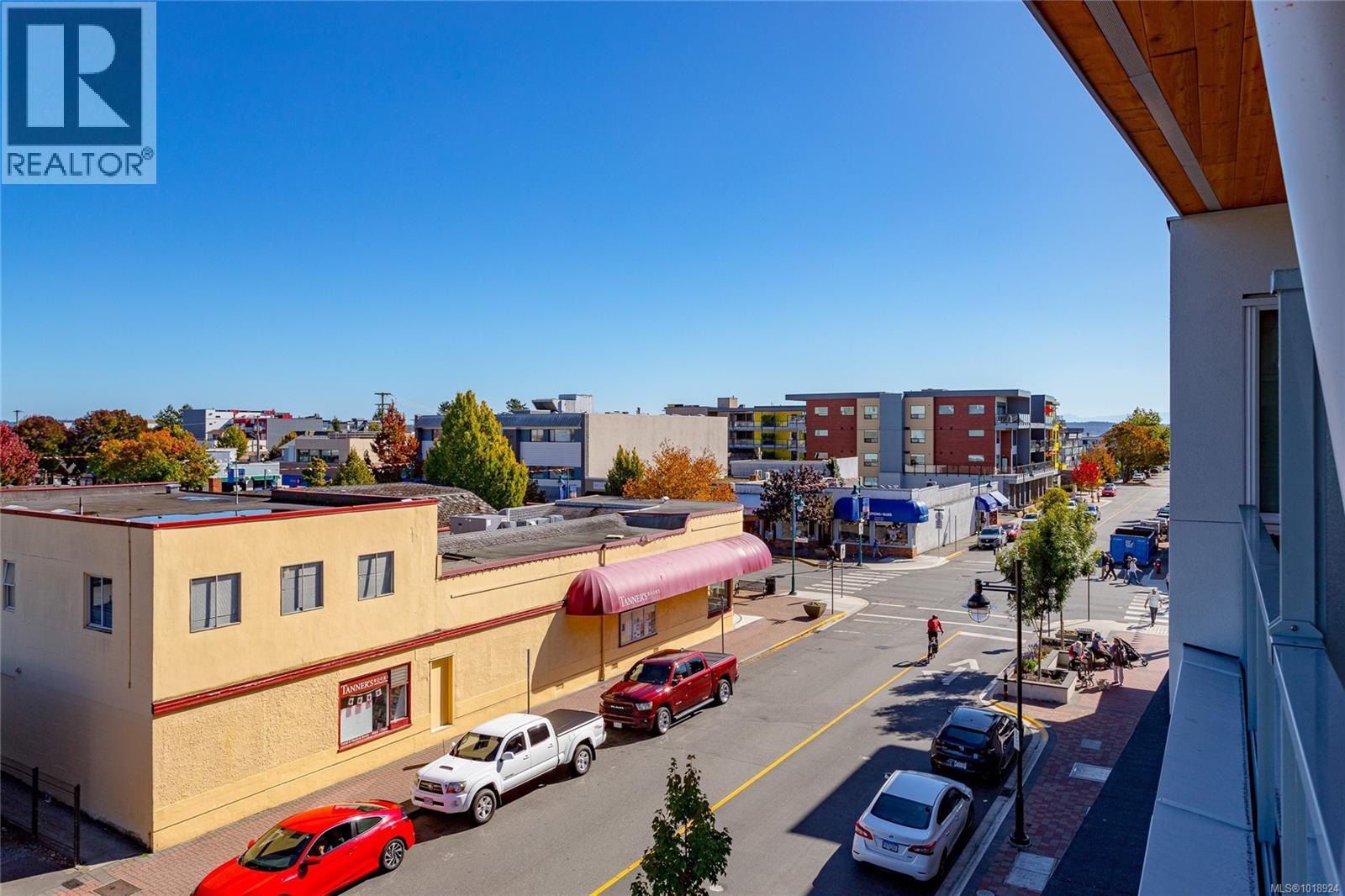 305 9818 Fourth Street, Sidney