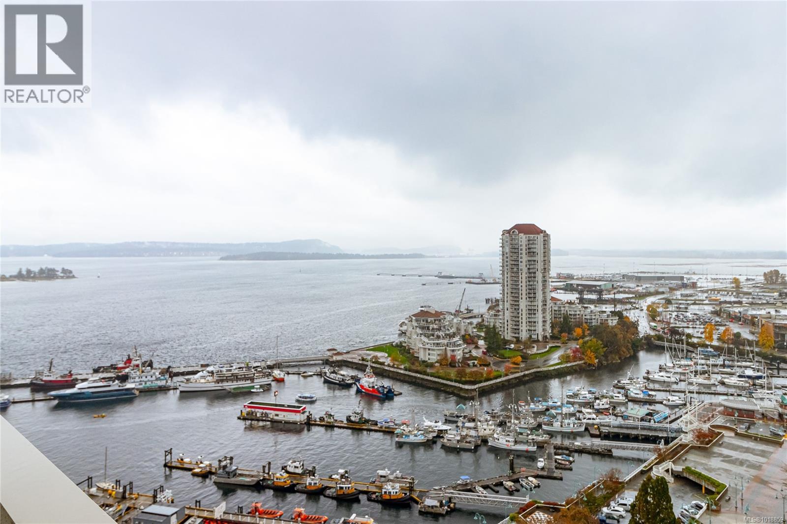 1502 38 Front St, Nanaimo