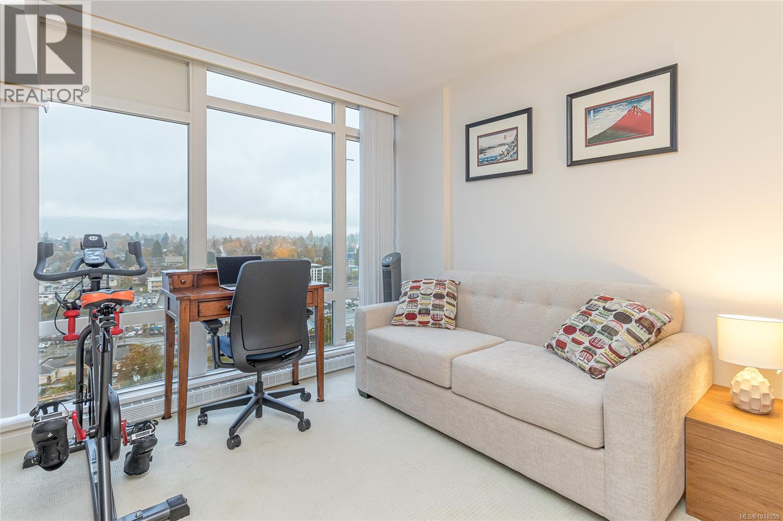 1502 38 Front St, Nanaimo