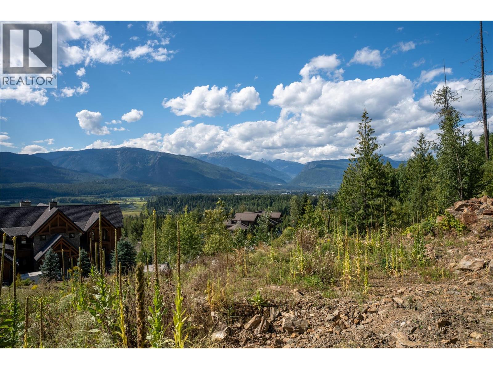 2080 Mackenzie Court Unit# 26, Revelstoke