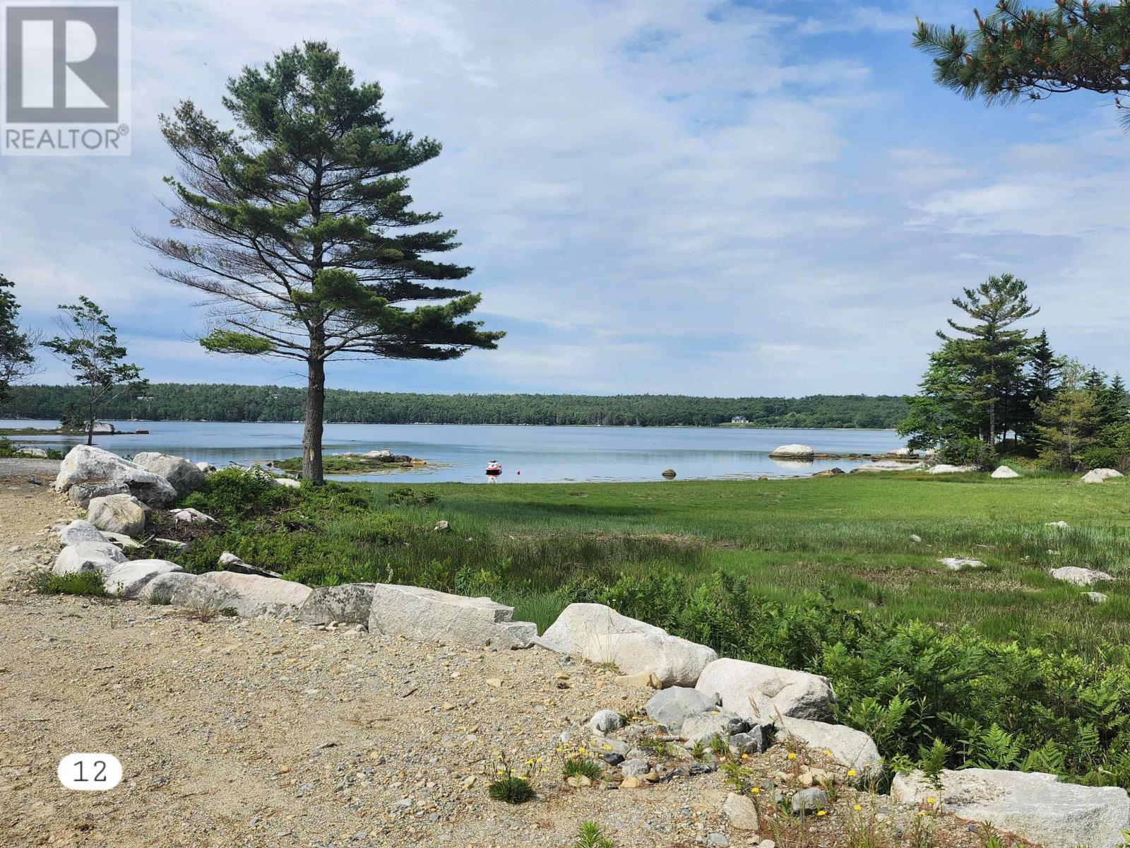 Property 18 of 36 of 216 Hartz Point Road