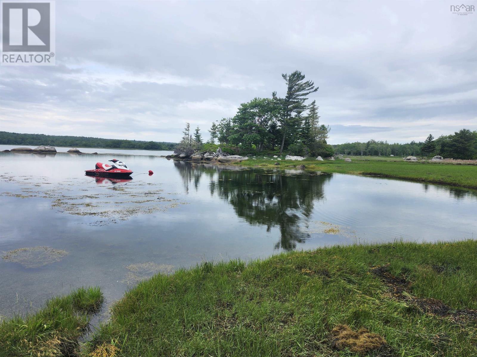 Property 26 of 36 of 216 Hartz Point Road