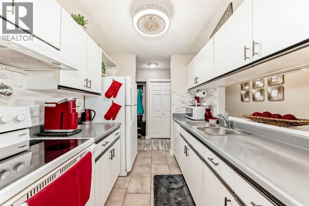 Single Family House for Sale in   Dover Point SE Dover Calgary 