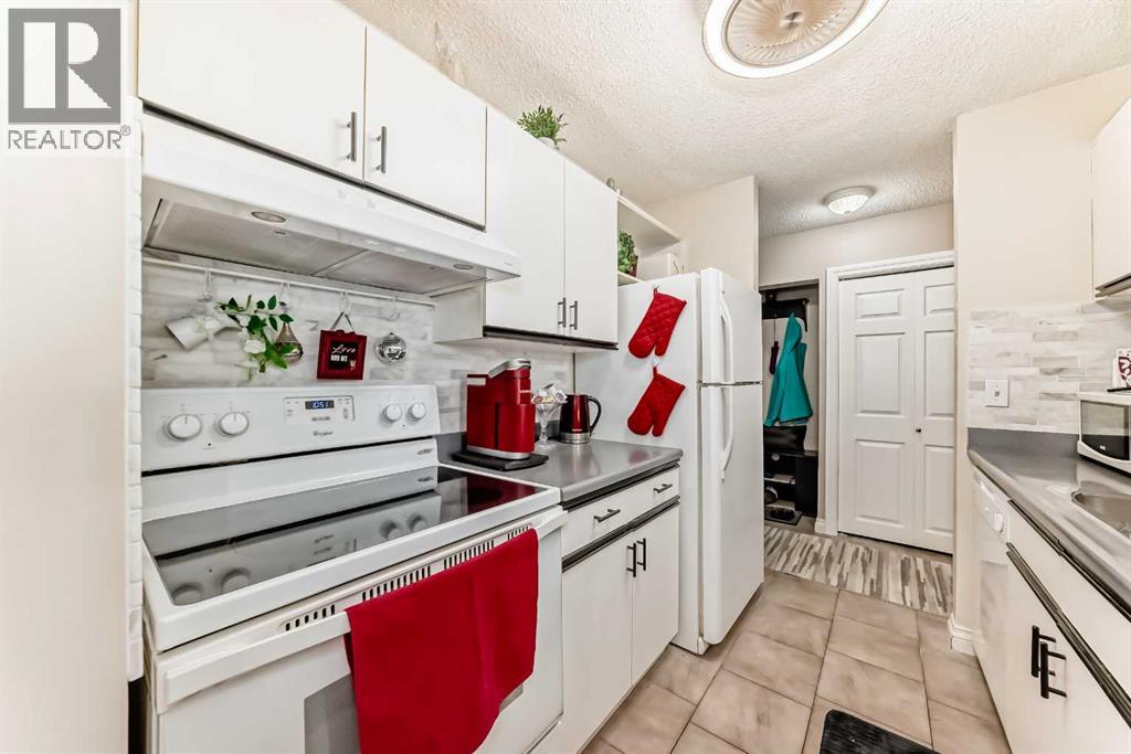 Single Family House for Sale in   Dover Point SE Dover Calgary 