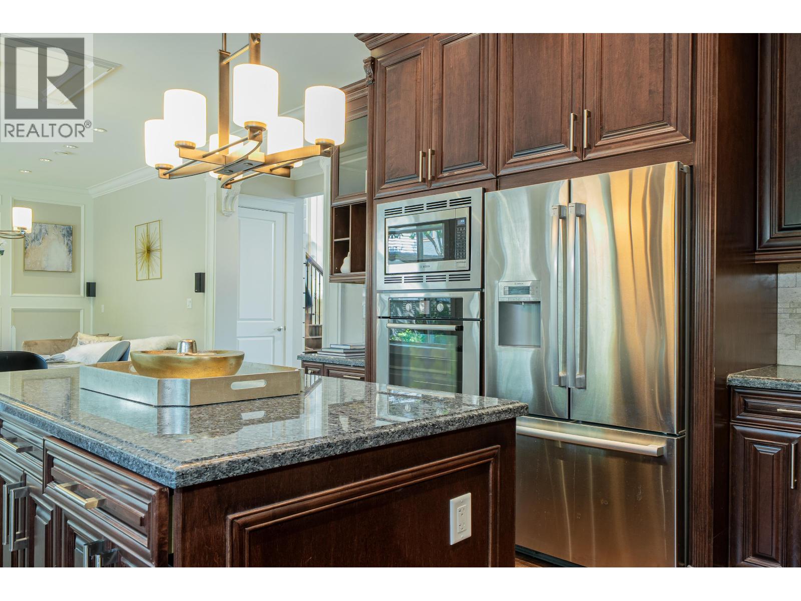 5631 CHEMAINUS Drive, Richmond