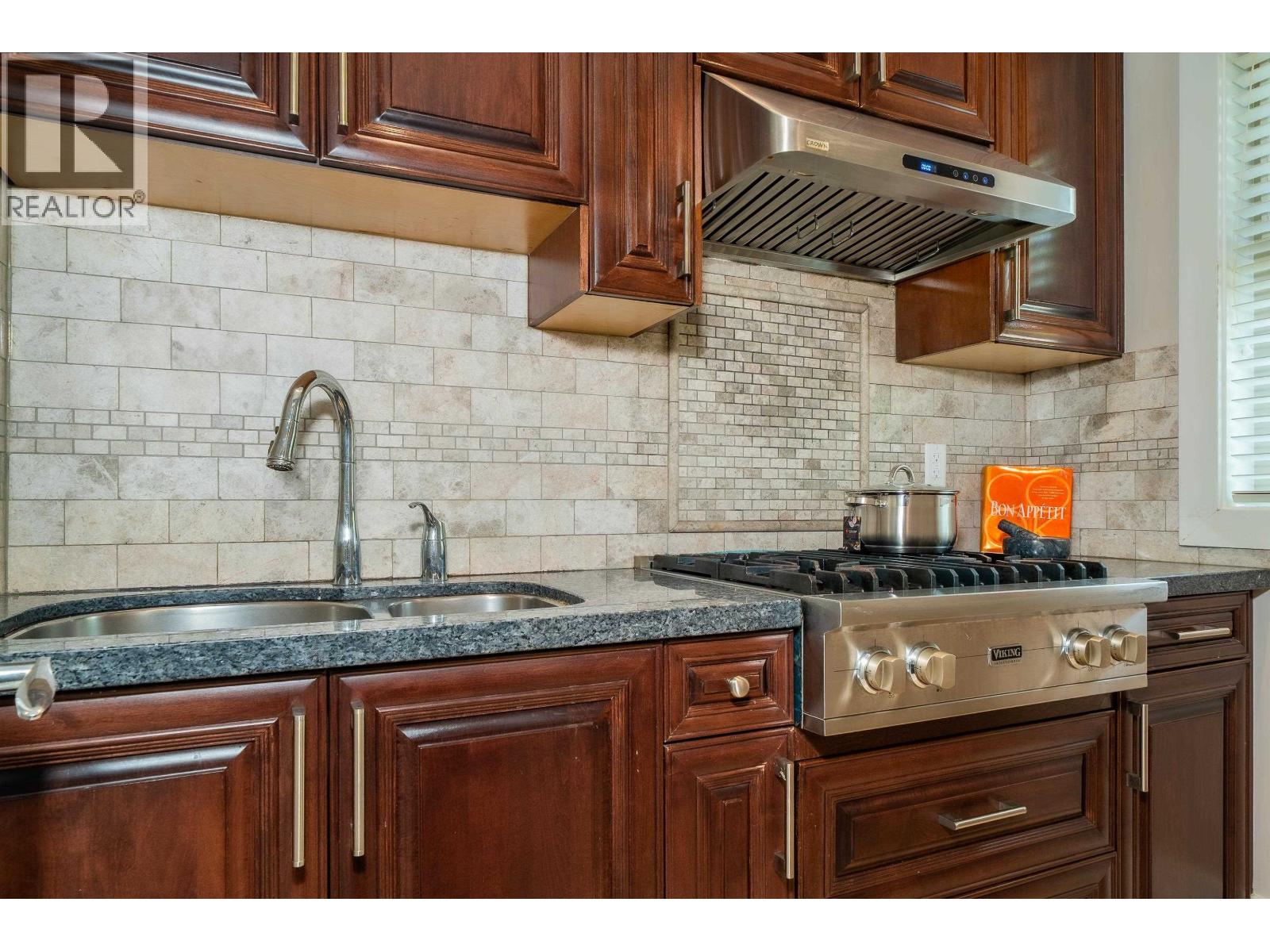 5631 CHEMAINUS Drive, Richmond