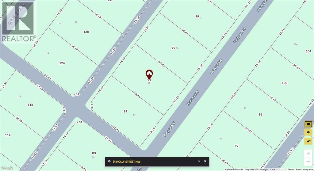 Single Family House Bungalow for Sale in  Holly Street NW Highwood Calgary 