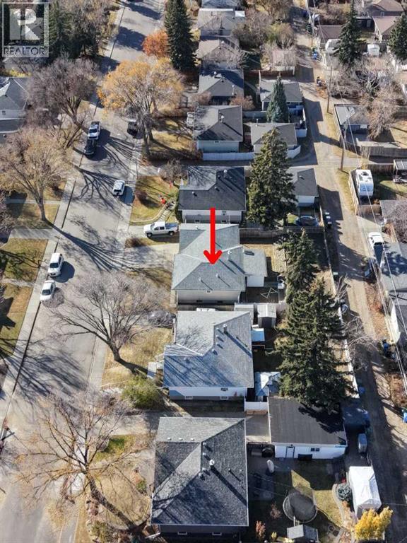 Single Family House Bungalow for Sale in  Holly Street NW Highwood Calgary 