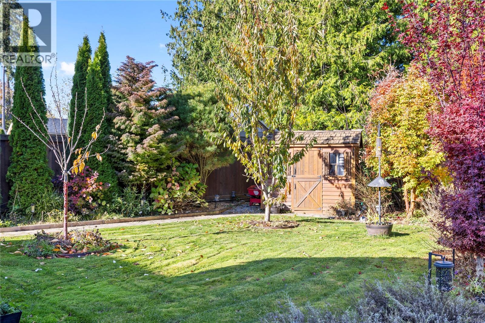 917 Wally's Way, Parksville