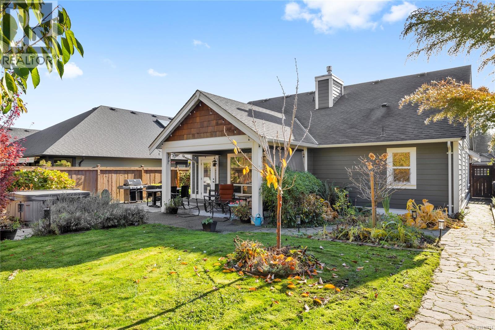 917 Wally's Way, Parksville