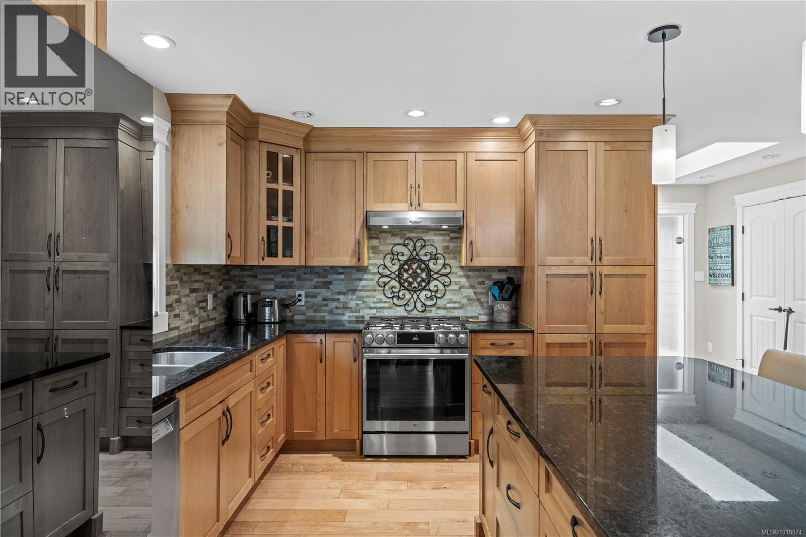 917 Wally's Way, Parksville