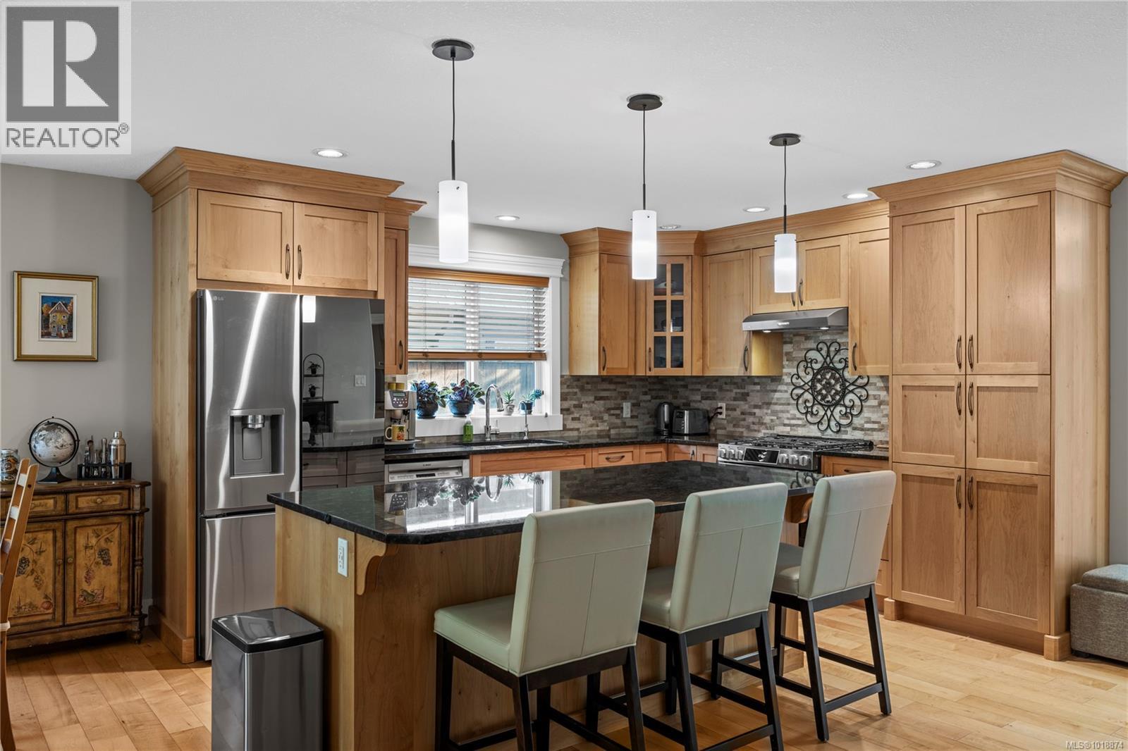 917 Wally's Way, Parksville