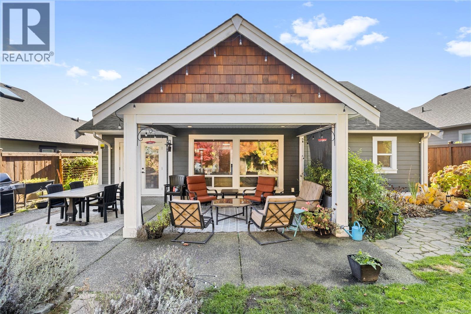 917 Wally's Way, Parksville