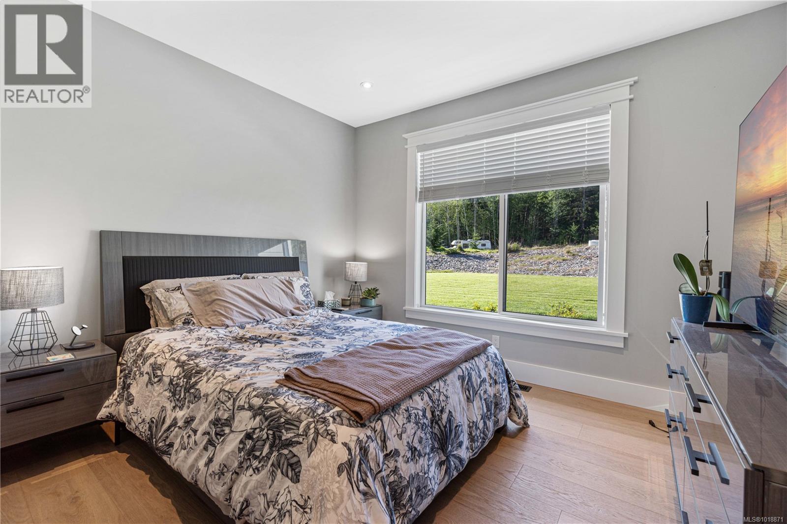 1227 Burbank Rd, Qualicum Beach