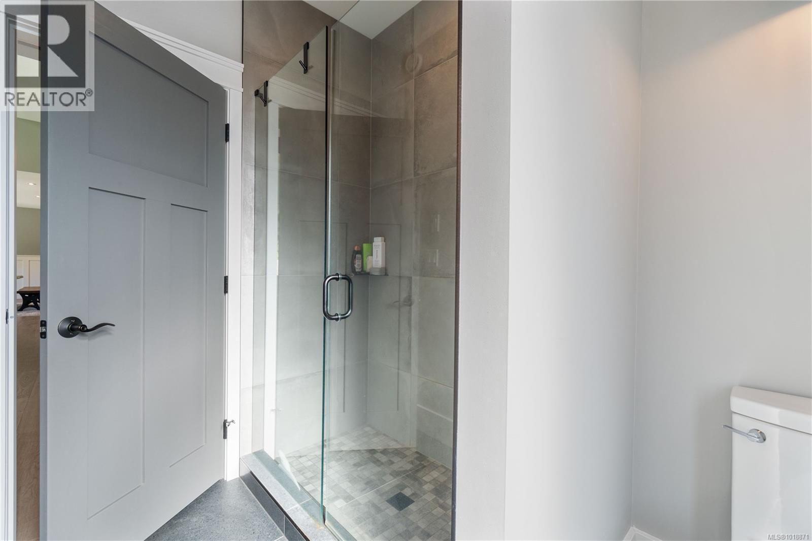 1227 Burbank Rd, Qualicum Beach