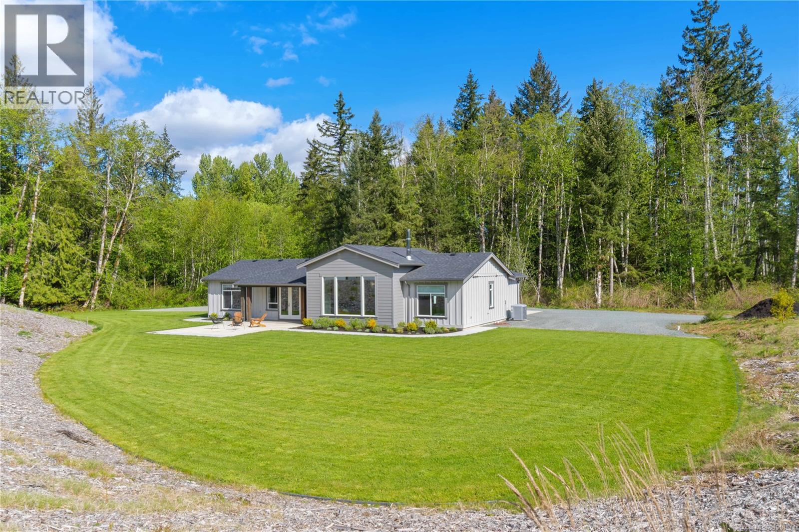 1227 Burbank Rd, Qualicum Beach