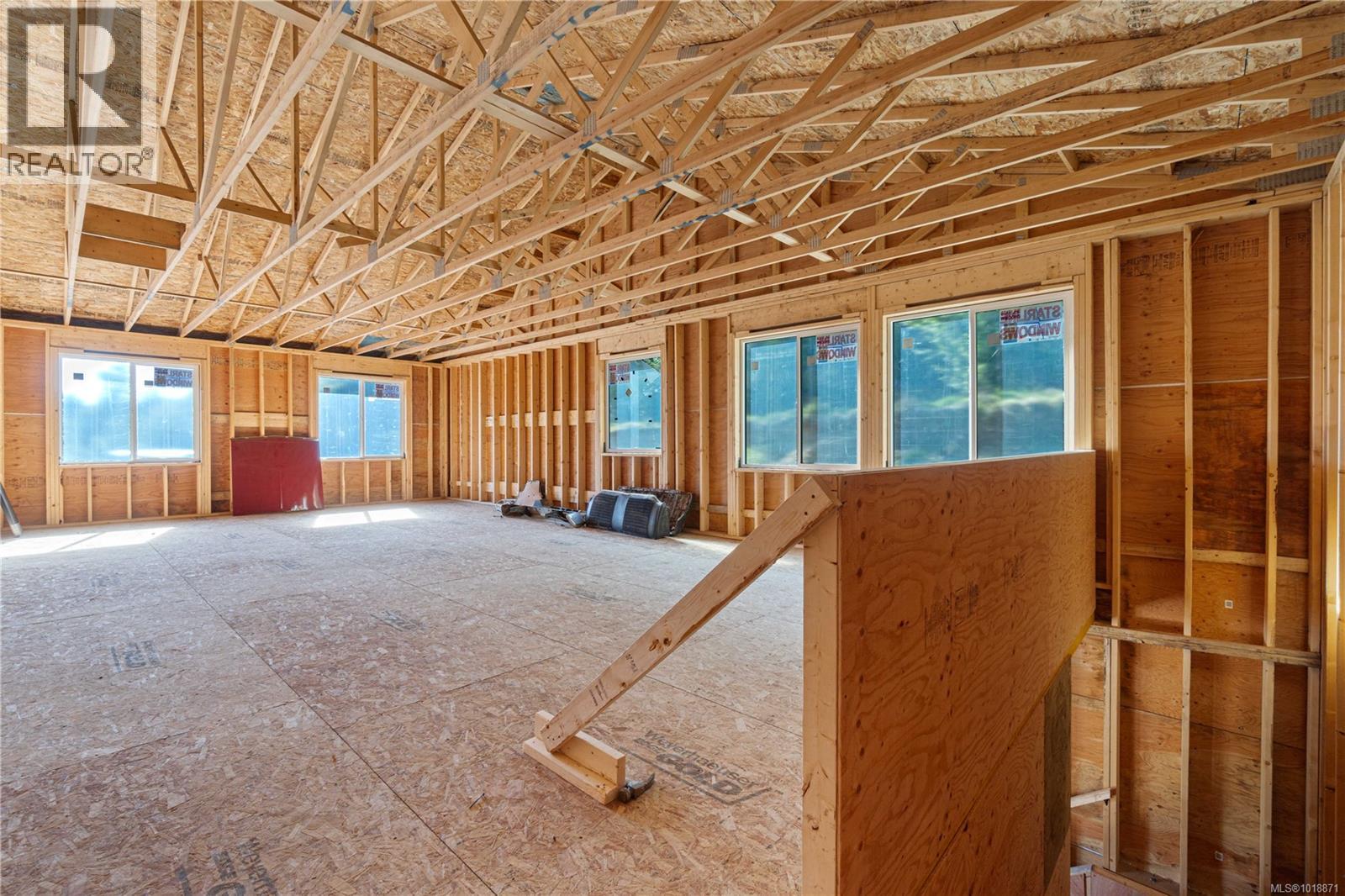 1227 Burbank Rd, Qualicum Beach