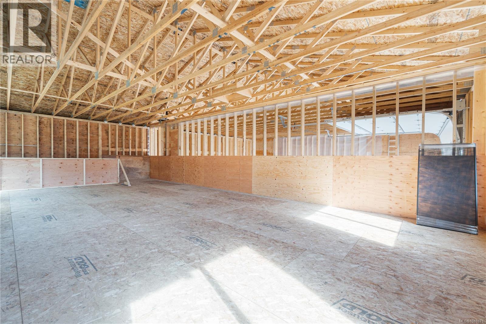 1227 Burbank Rd, Qualicum Beach