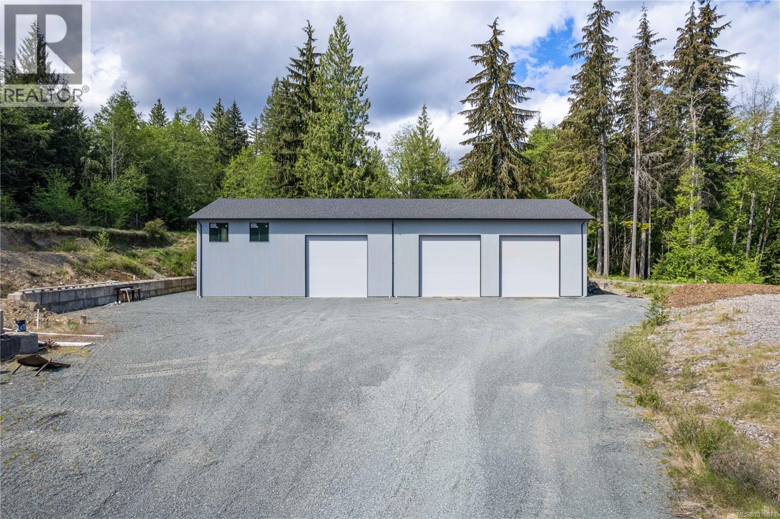 1227 Burbank Rd, Qualicum Beach