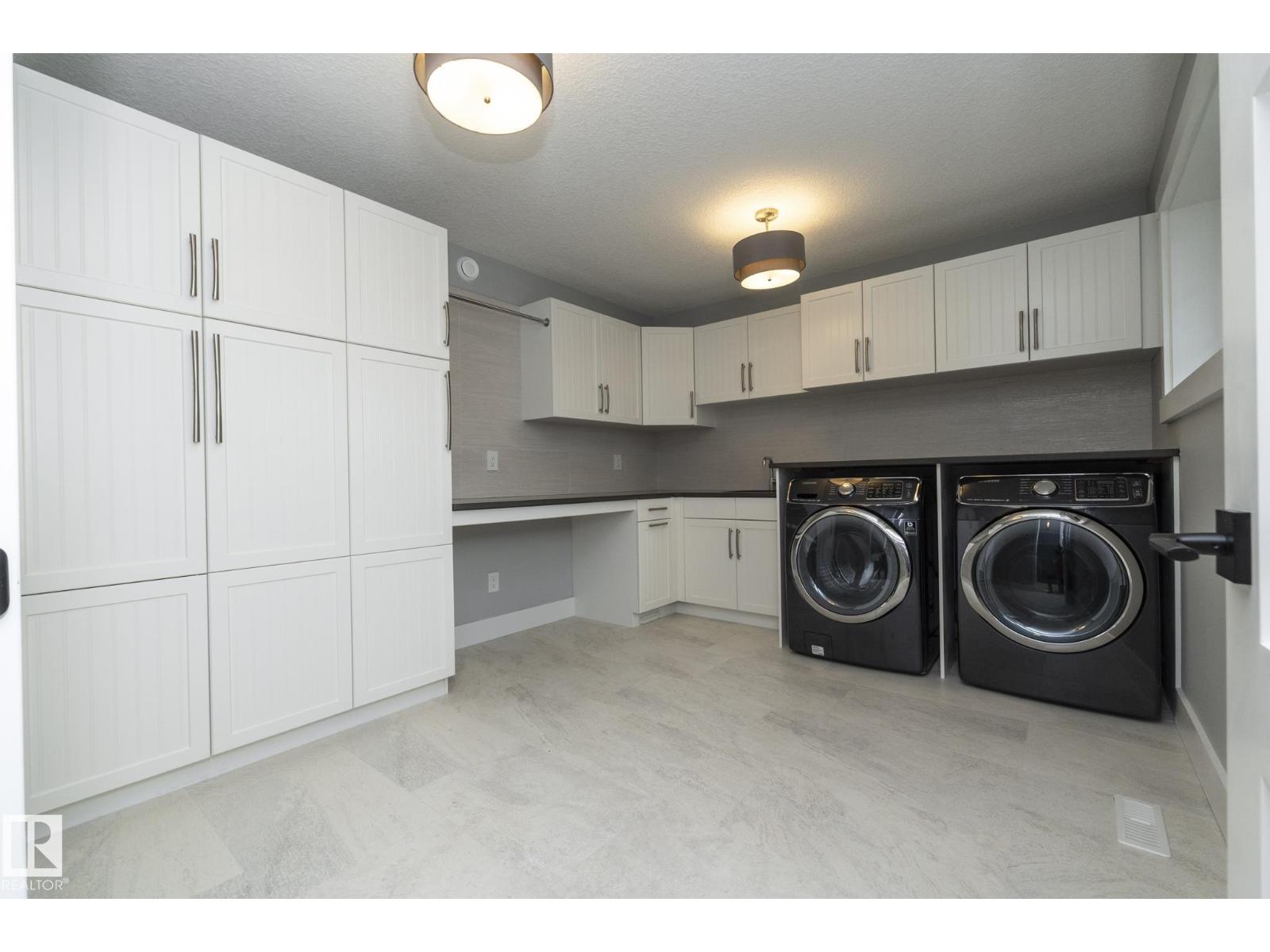 7549 MAY CM NW, Edmonton