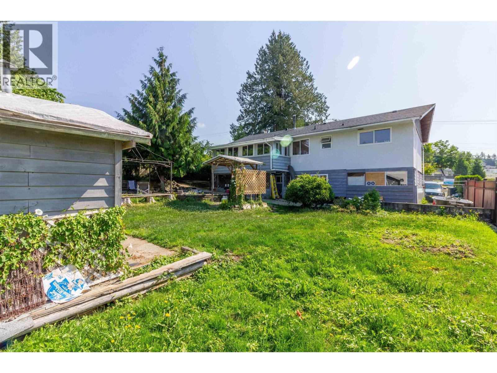 406 SCHOOLHOUSE STREET, Coquitlam