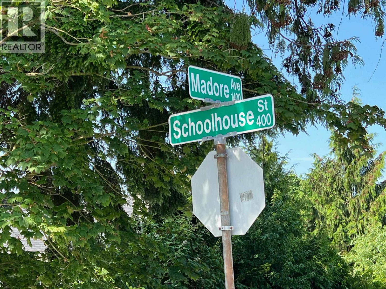 406 SCHOOLHOUSE STREET, Coquitlam