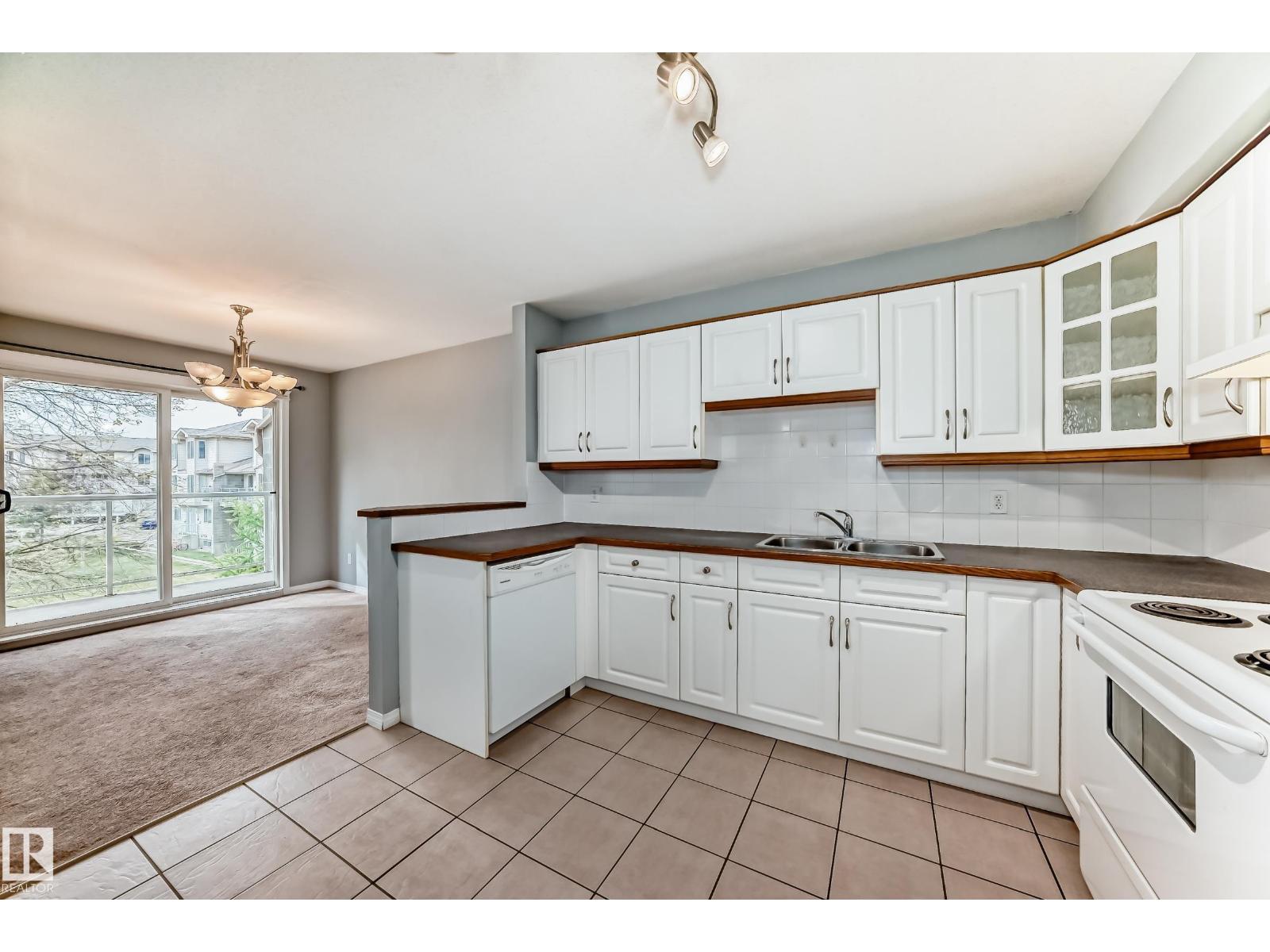 #58 2505 42 ST NW, Edmonton