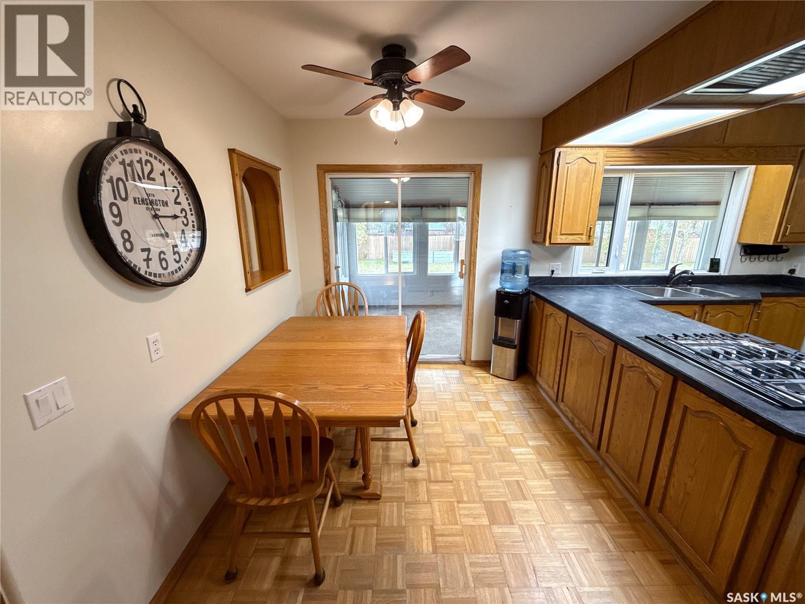 220 1st STREET W - 20