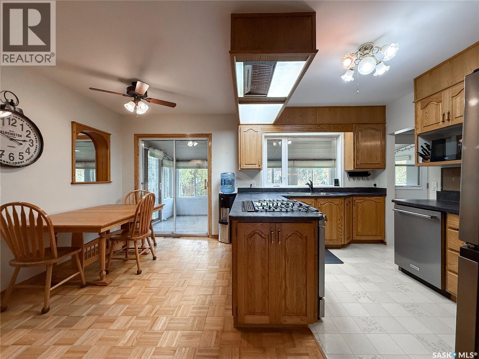 220 1st STREET W - 5
