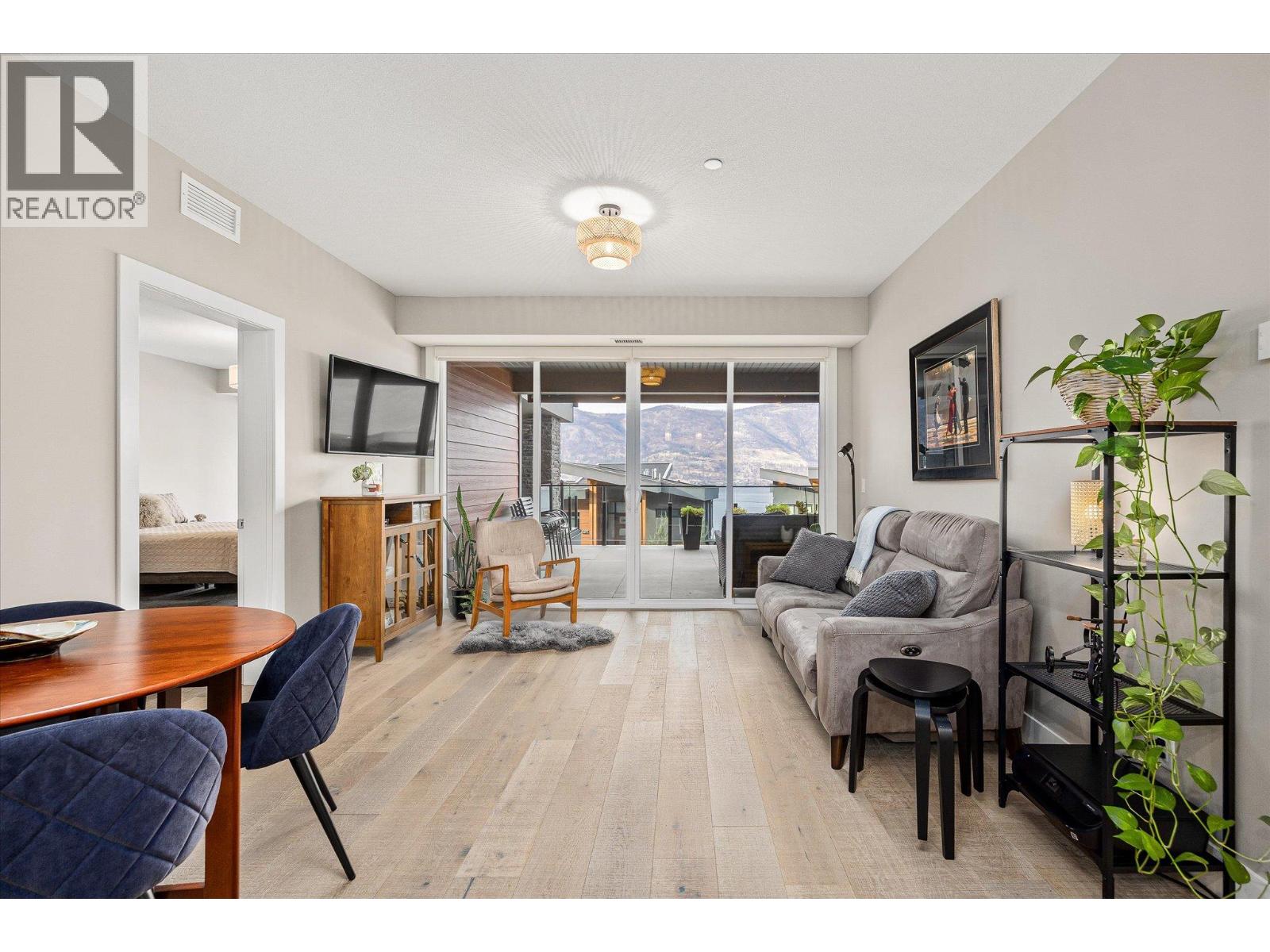 109 3475 Granite Close, Kelowna