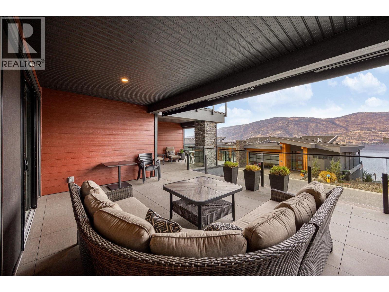 109 3475 Granite Close, Kelowna