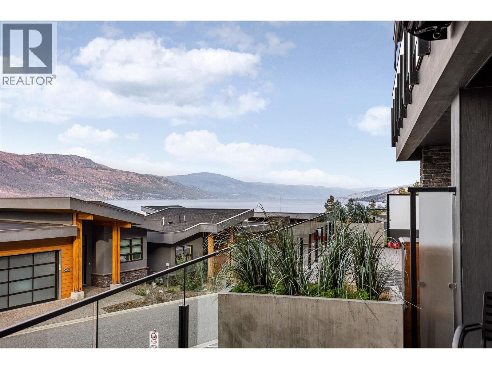 109 3475 Granite Close, Kelowna