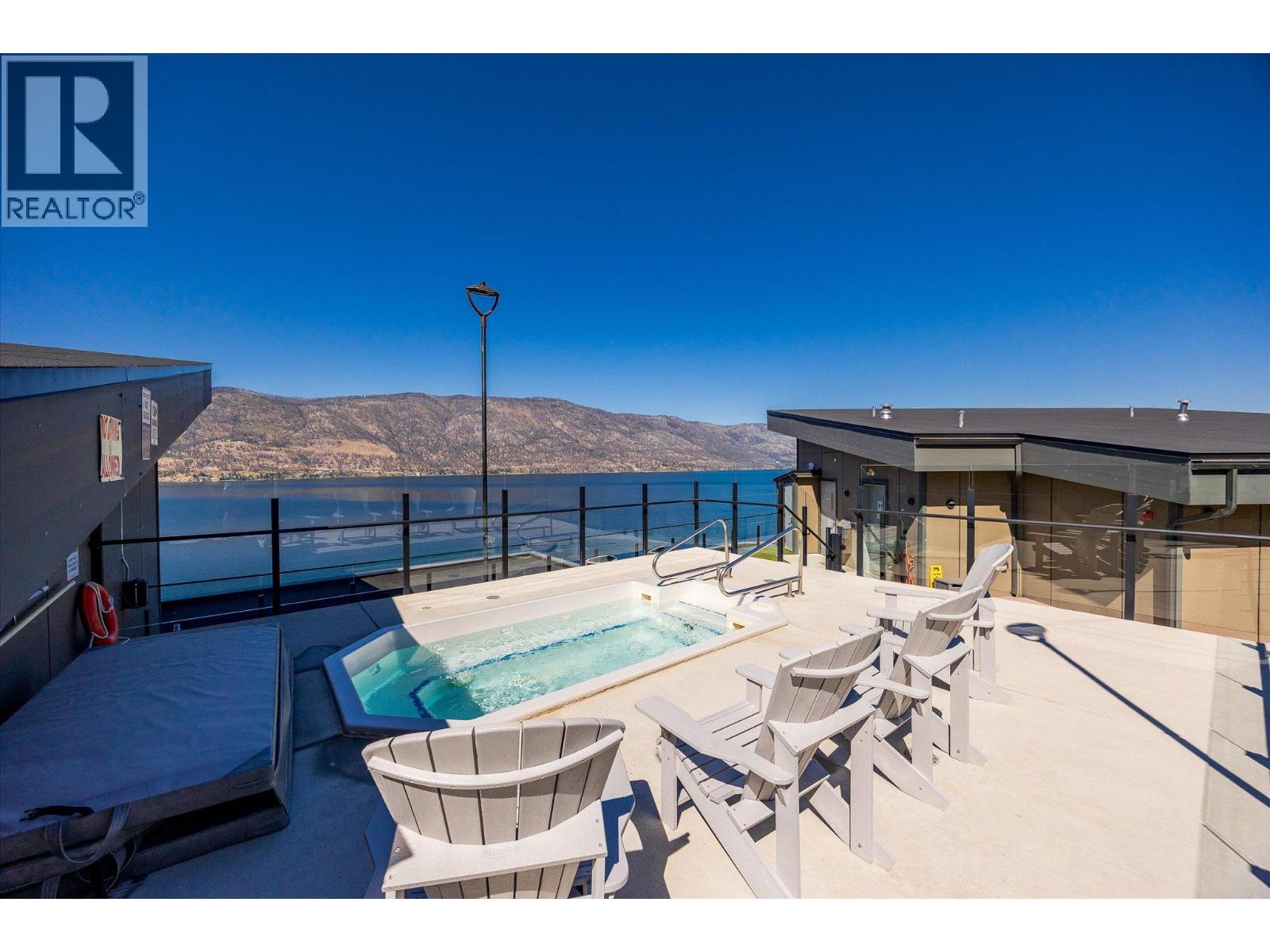 109 3475 Granite Close, Kelowna